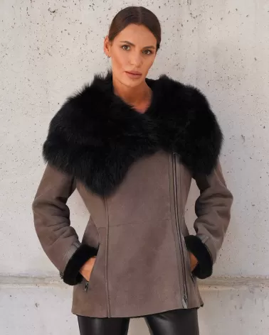 Sale | Brown sheepskin coat with a hood