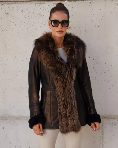 copy of Sale | Camel short sheepskin coat with a hood