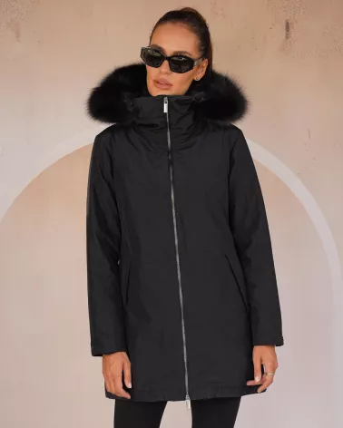 Wasserdichte schwarze Parkajacke