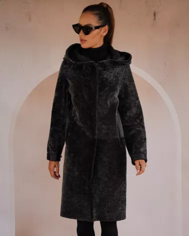 Reversible black sheepskin coat with hood