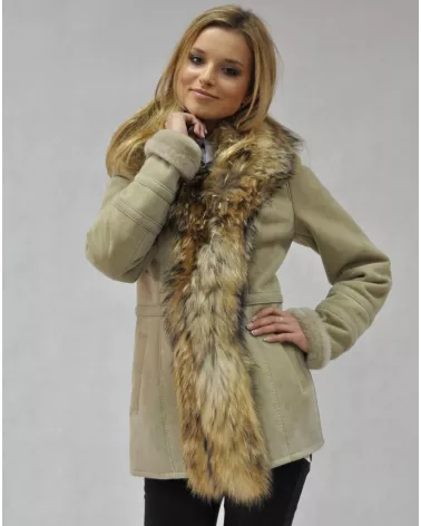 Sale | Beige with gold shine sheepskin coat