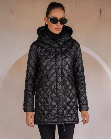 Verkauf | Schwarze Steppjacke mit Kapuze