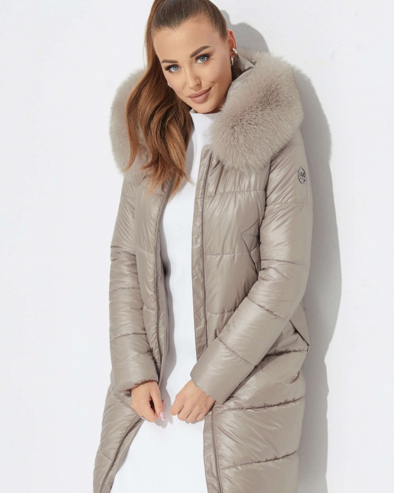 Beige winter jacket with fox fur