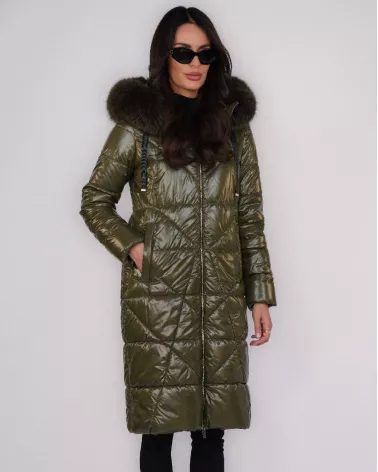 Grüne Daunenjacke mit Kapuze