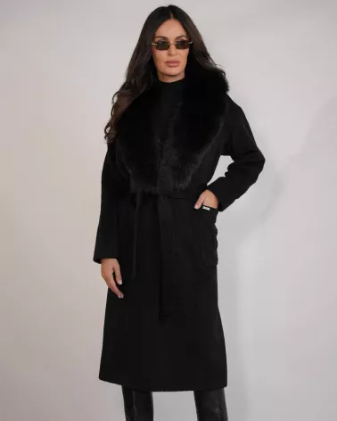 Czarny płaszcz z alpaki