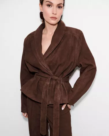 Braune Wildlederjacke mit separatem Gürtel