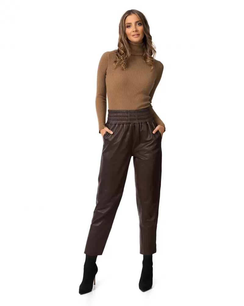 Brown leather pants with welt at the waist