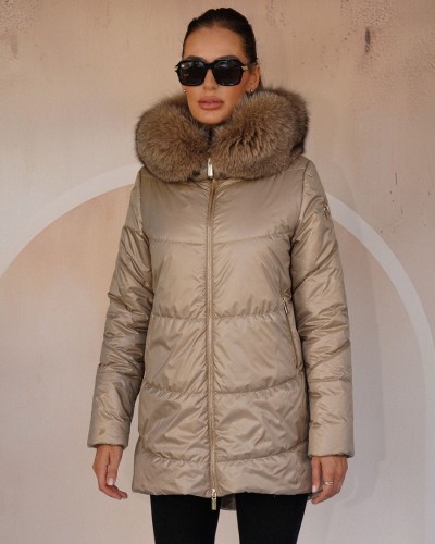 kurtka-puchowa-z-kapturem-w-kolorze-camel