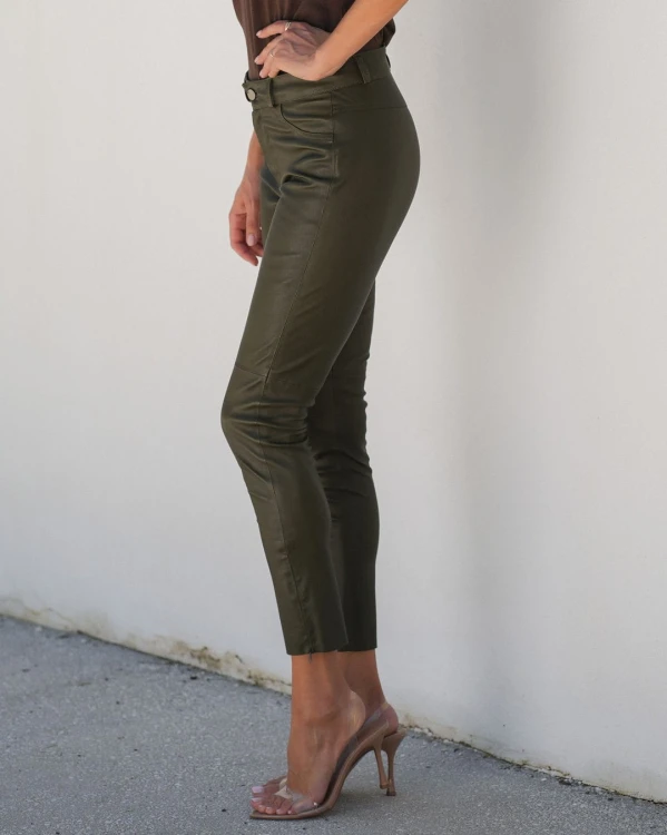 spodnie-skorzane-typu-slim-w-kolorze-khaki