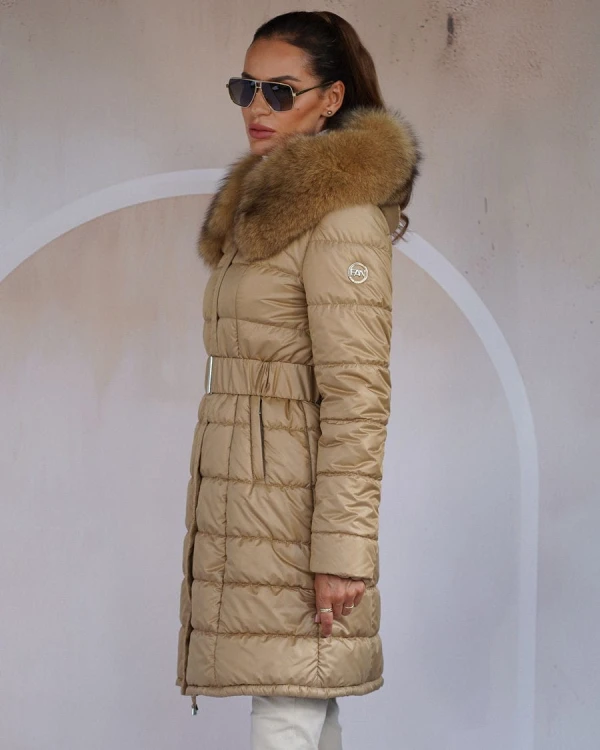 kurtka-puchowa-z-kapturem-w-kolorze-camel