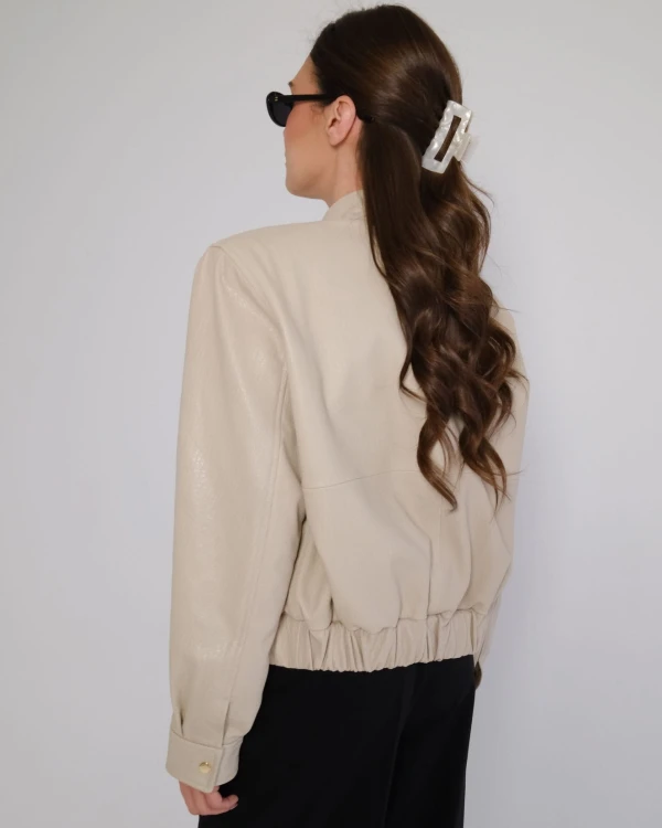 kurtka-skorzana-w-kolorze-ivory