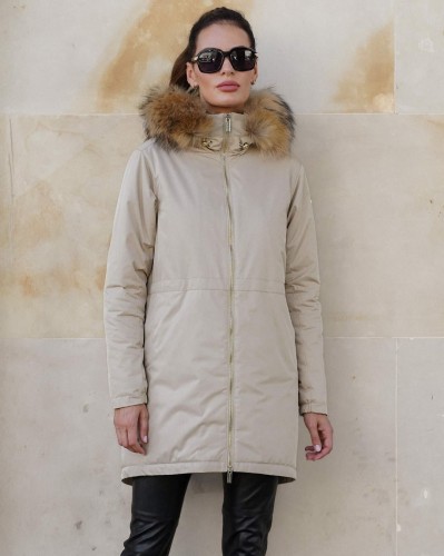 wodoodporna-bezowa-kurtka-typu-parka