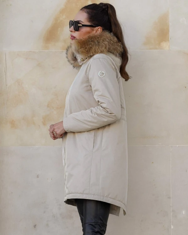 wodoodporna-bezowa-kurtka-typu-parka