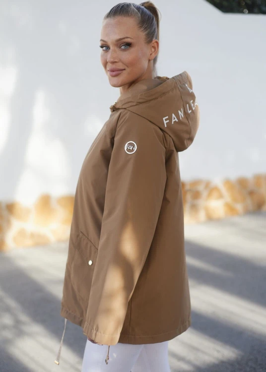 wodoodporna-kurtka-typu-parka-w-kolorze-camel